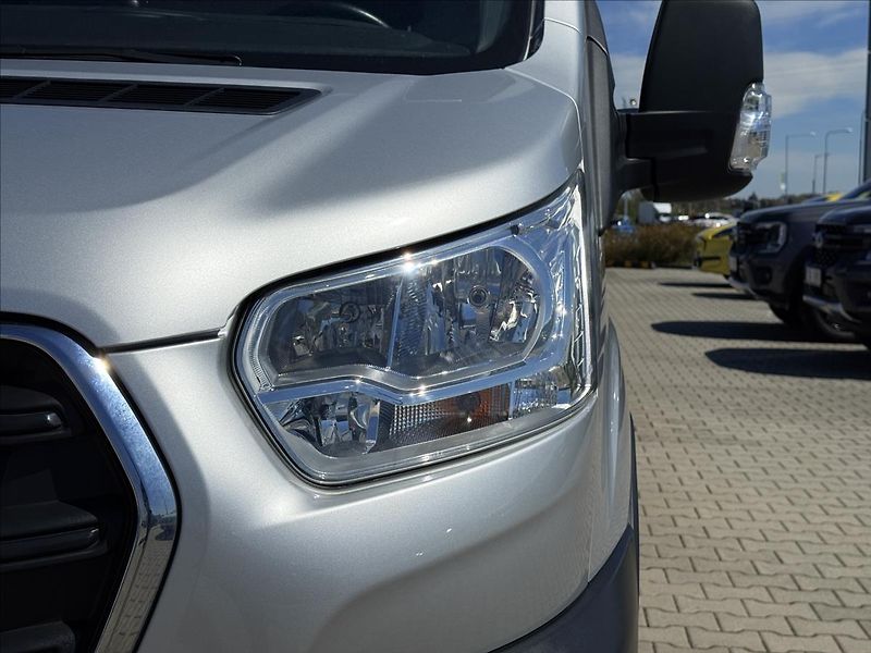Ford Transit 2,0 EcoBlue 96kW L3H2 WEBASTO - fotka 9 z 28