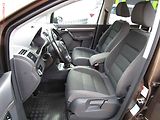 Volkswagen Touran (2011) 1.4 TSi, AC, výhřev sed - náhled 9