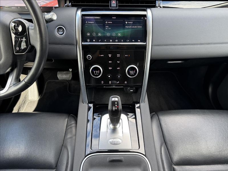 Land Rover Discovery Sport 2,0 D150 SE 4WD AT DPH - fotka 17 z 27