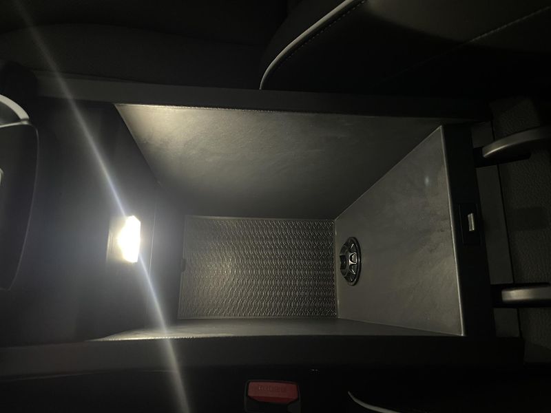 Chery Tiggo 7 PHEV (2026) 1,5T Unique FWD - fotka 29 z 49