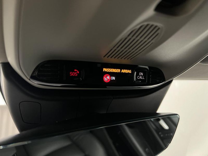 Volvo V60 T6 AWD RECHARGE INSCRIPTION  - fotka 38 z 43