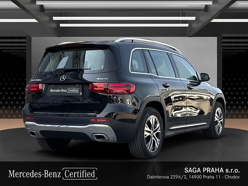 Mercedes-Benz GLB 200 d 4MATIC - fotka 4 z 18