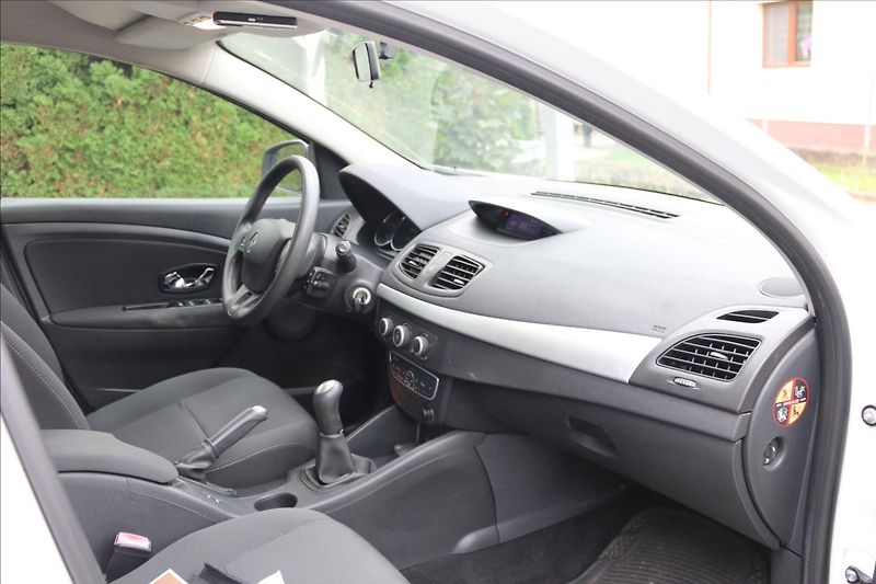 Renault Fluence 1,6 ČR, LPG, nové STK - fotka 16 z 28