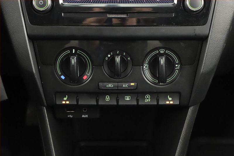 Škoda Rapid (2018) Spaceback 1.0 TSI, Serv.kniha - fotka 13 z 14