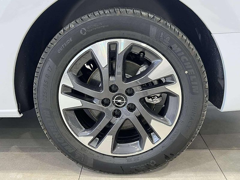 Opel Zafira (2026) L2 Eleg. 2.2 CDTi 180k AT-7sed - fotka 17 z 19
