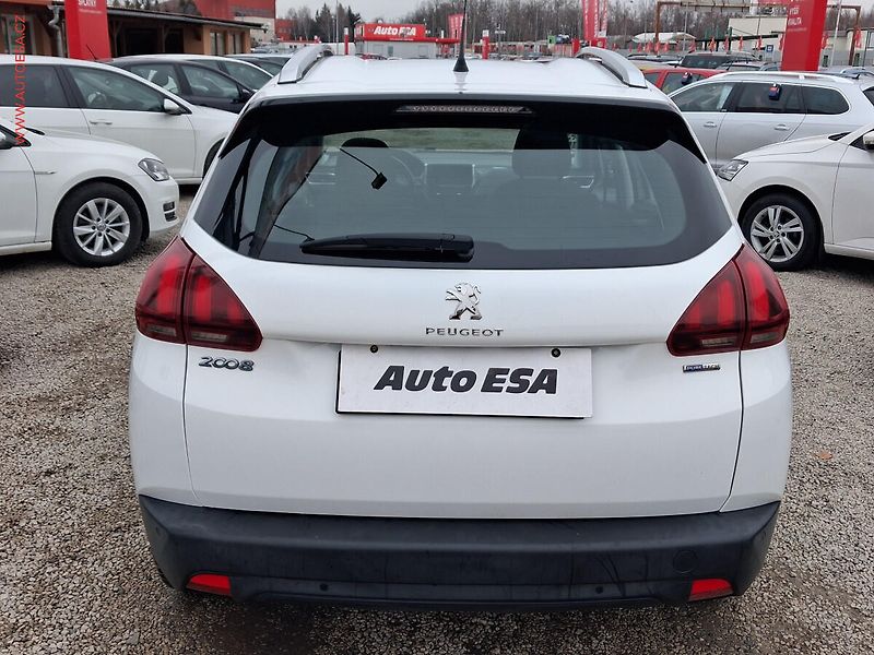 Peugeot 2008 (2017) 1.2PT, ČR, servis.kniha - fotka 5 z 20