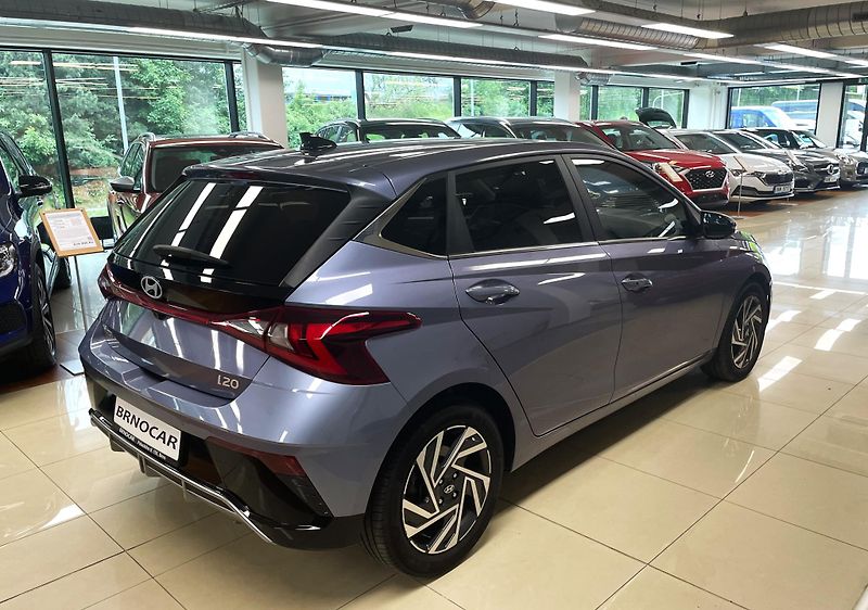 Hyundai i20 1.0 T-GDI, 73 kW, ČR, 1. MAJ. - fotka 6 z 29