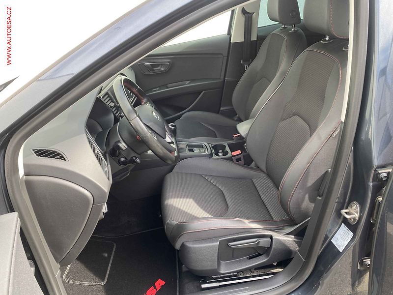 Seat Leon (2019) 1.5 TSi, FR, LED, navi - fotka 9 z 20