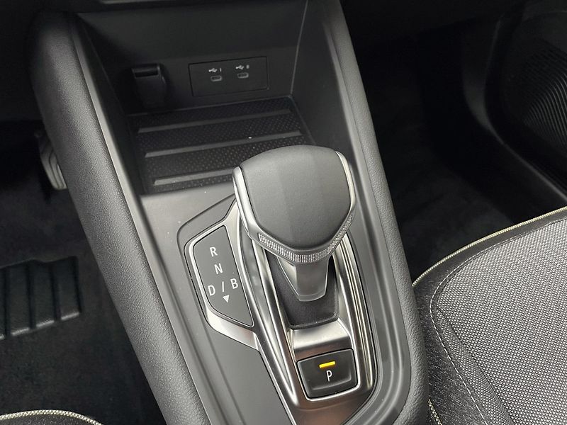Renault Symbioz (2025) Techno E-Tech full hybrid 145k - fotka 15 z 27
