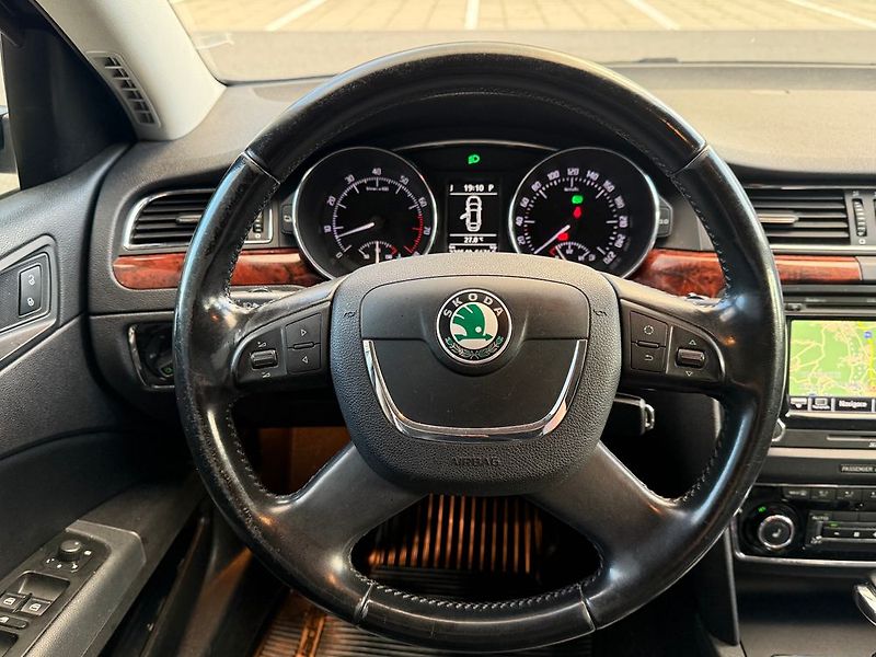 Škoda Superb (2009) - fotka 23 z 46