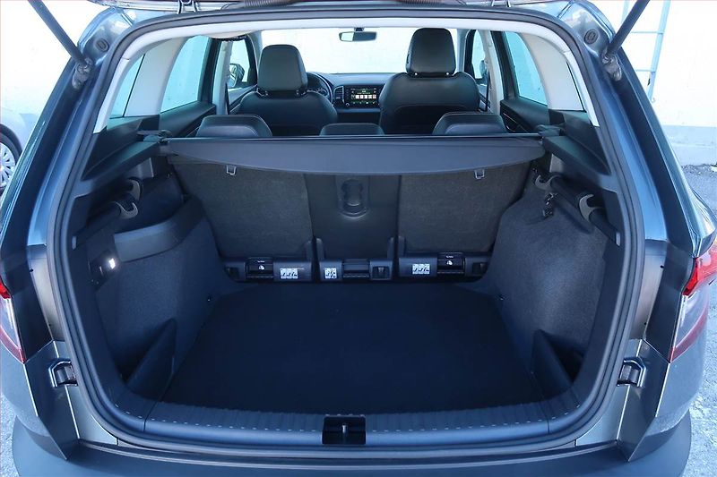Škoda Karoq (2018) 2.0 TDI, 4X4, Automat, Kůže - fotka 14 z 26
