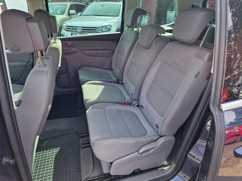 Volkswagen Sharan 2,0TDI 4MOTION 7MÍST WEBASTO  - fotka 8 z 24