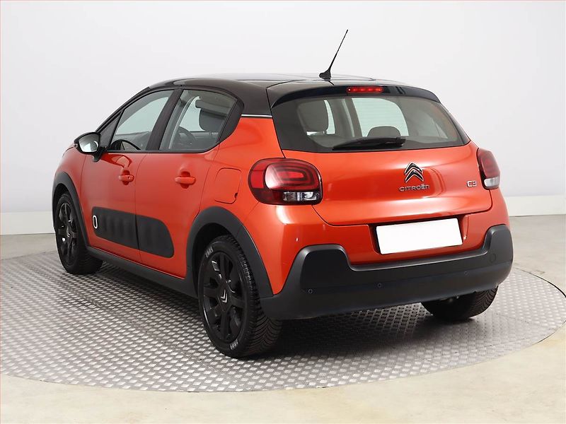 Citroën C3 (2017) 1.2 PureTech, ČR,1.maj - fotka 4 z 13