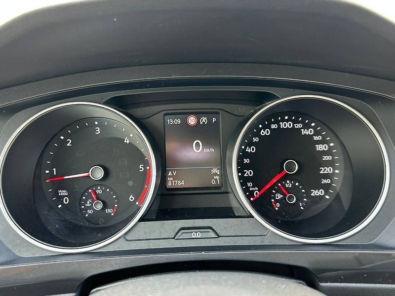 Volkswagen Tiguan (2022) 2.0 TDI 110 kW DSG tažné LED - fotka 28 z 34