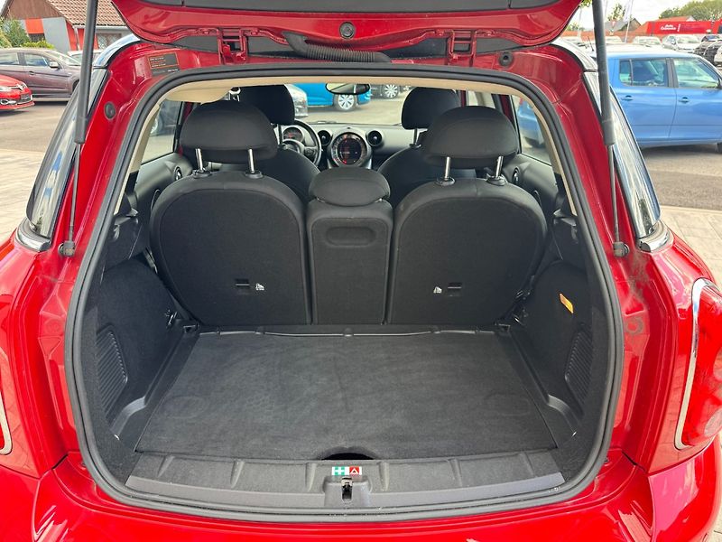 Mini Countryman (2015) 1,6 D 82 Kw - fotka 21 z 33