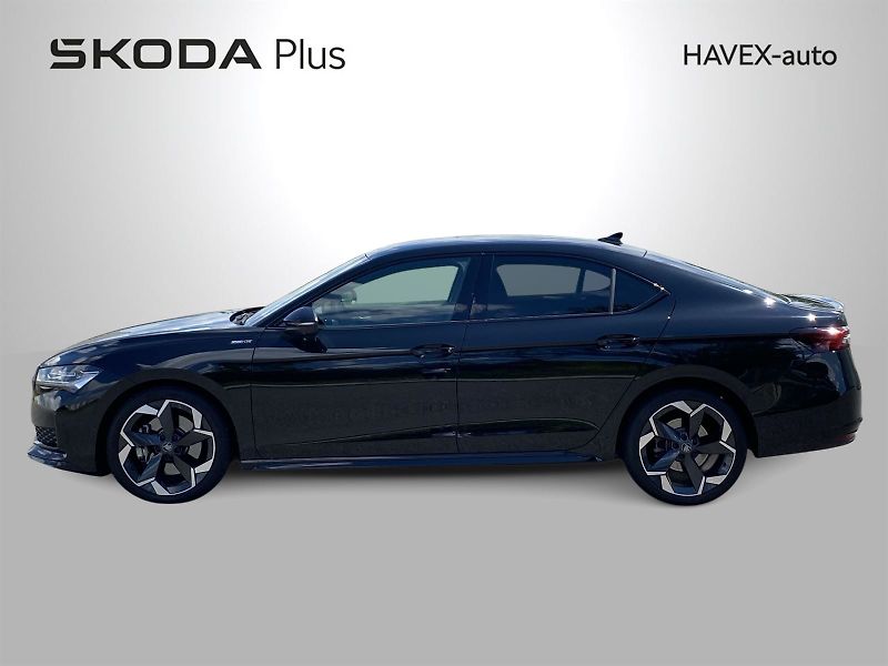 Škoda Superb (2025) 2.0 TDI 4x4 DSG SportLine - fotka 3 z 39