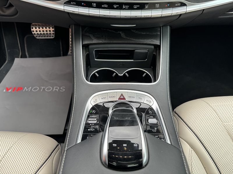 Mercedes-Benz Třídy S S400d-L-4M-AMG-R20-BURM-ČR - fotka 20 z 36