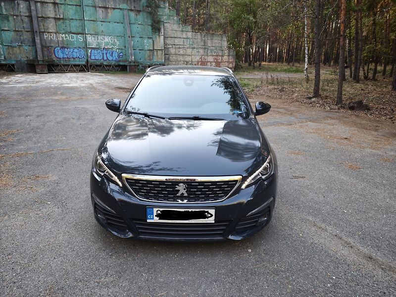 Peugeot 308 (2018) - fotka 3 z 21