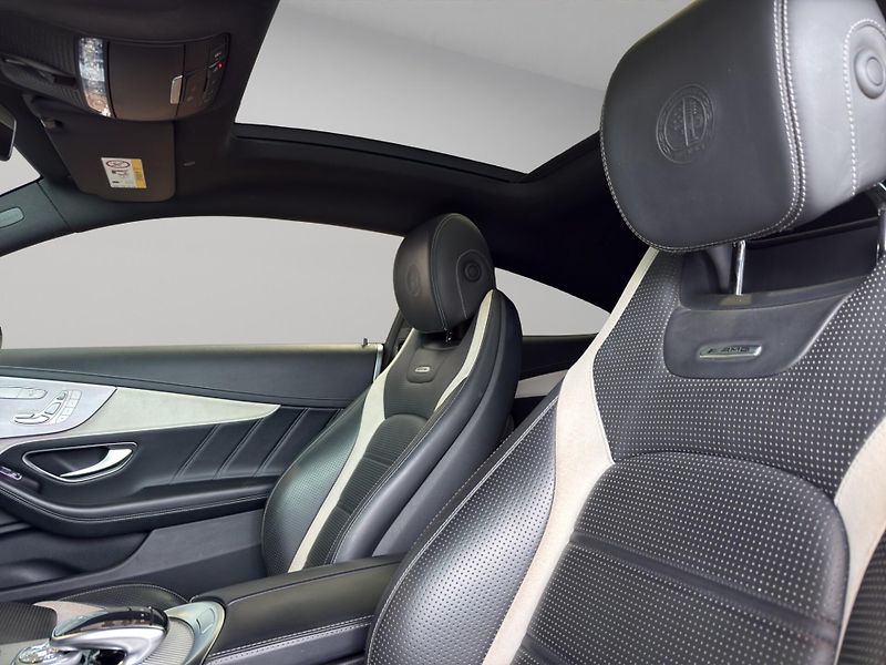 Mercedes-Benz Třídy C (2019) Mercedes-AMG C 63 S kupé - fotka 19 z 21