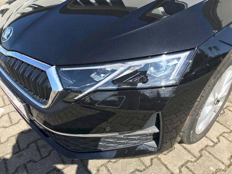 Škoda Octavia (2025) TOP SELECTION 1,5 TSI MATRIX - fotka 17 z 22