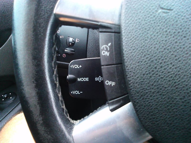 Ford Focus 1.6i,74 kW, automat!, nová STK - fotka 21 z 24