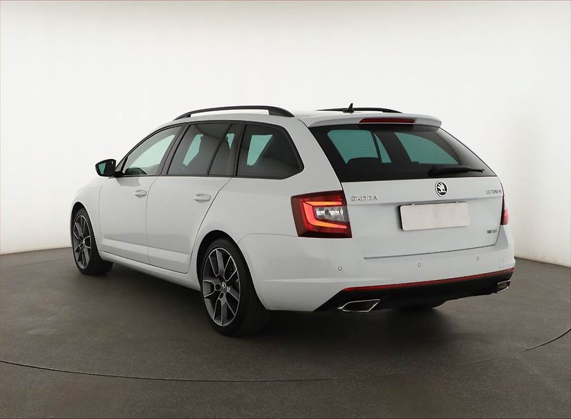 Škoda Octavia (2020) RS 2.0 TSI - fotka 4 z 21
