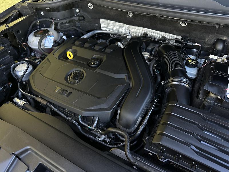 Škoda Karoq (2018) 1.5TSI/110kW*1.Maj.Webasto *TZ - fotka 36 z 40