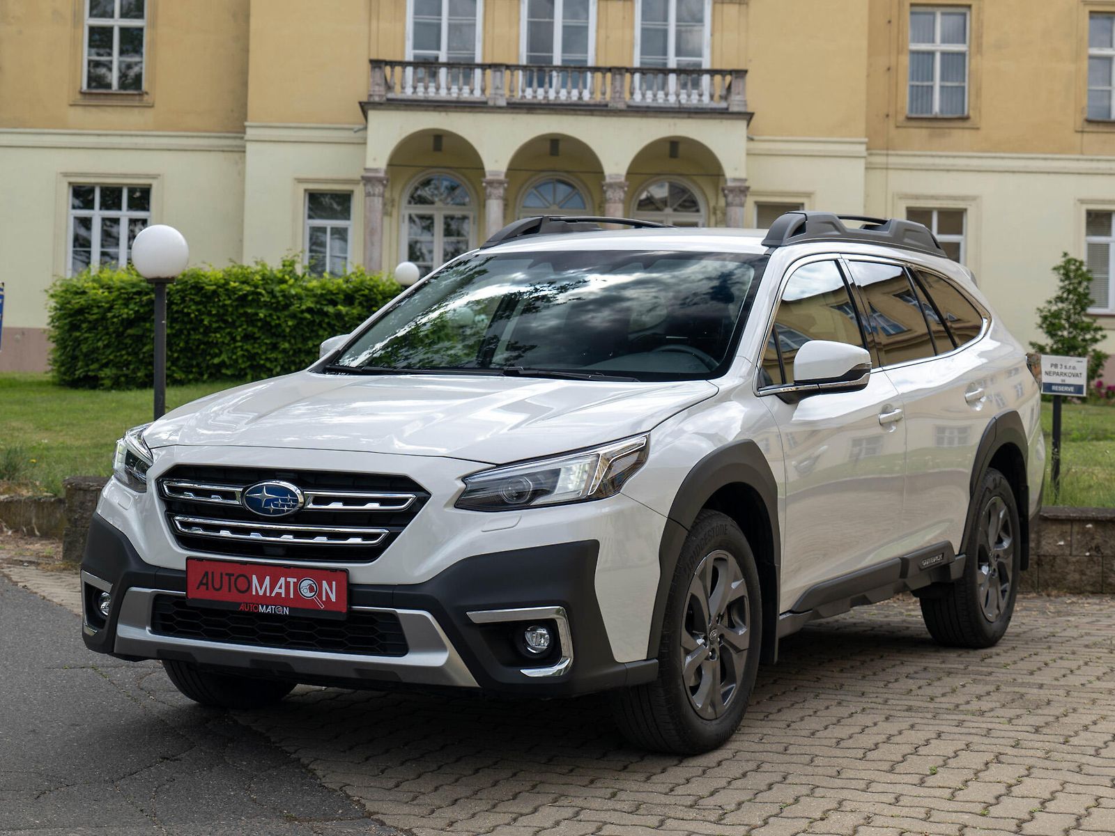 Subaru Outback 2.5i 4WD Active + taž Skladem