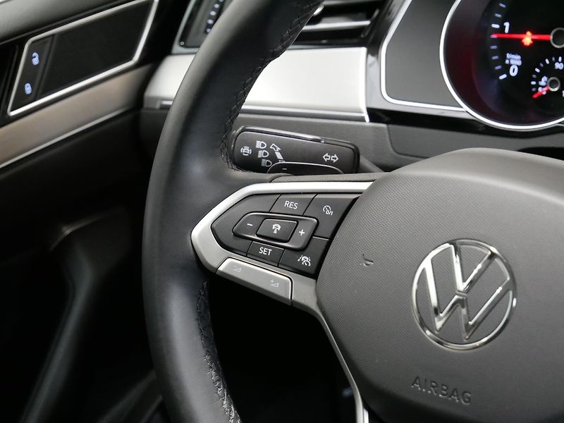 Volkswagen Passat - fotka 9 z 21