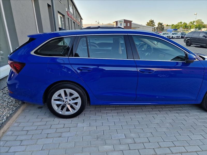 Škoda Octavia 2.0 TDI Style,původ ČR,1.Maj - fotka 43 z 50