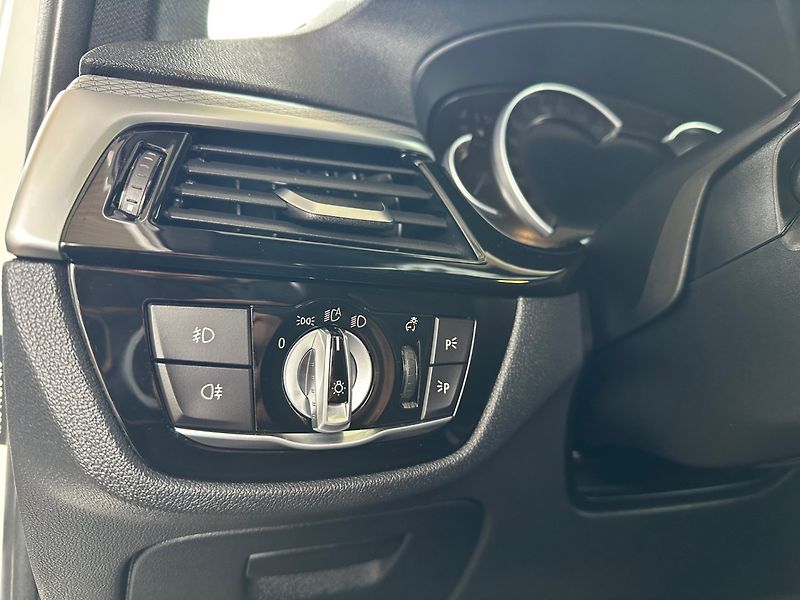 BMW Řada 5 (2018) 530xd,195kW PO SERVISU,M-PAKET - fotka 10 z 19