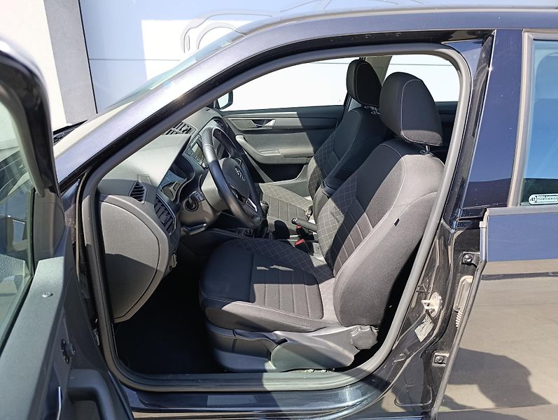 Škoda Fabia 1.2TSI 66kW STYLE ČR - fotka 11 z 29