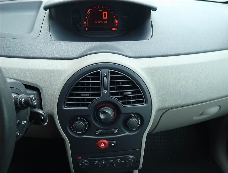Renault Modus (2005) 1.2, po STK, slušný stav - fotka 12 z 14