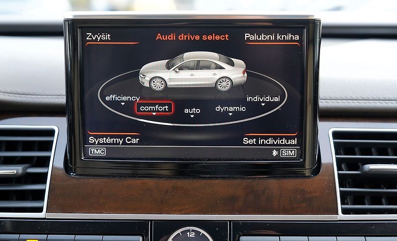 Audi A8 3.0 TDI Quattro/Tiptr./Matrix - fotka 42 z 48