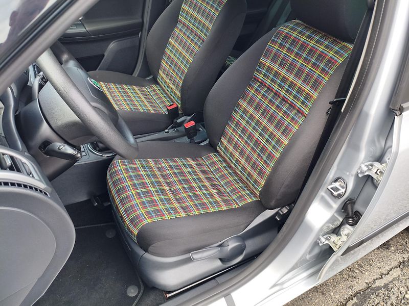 Škoda Fabia (2013) 1,2 TSI Style combi - fotka 13 z 32
