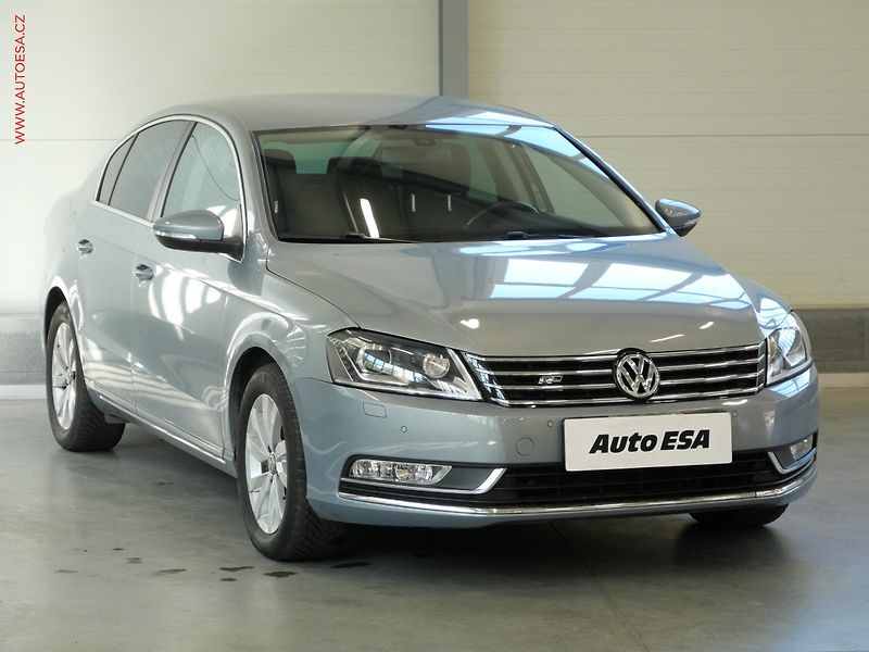 Volkswagen Passat (2012) 2.0 TDI, ČR, servis.kniha - fotografie inzerátu