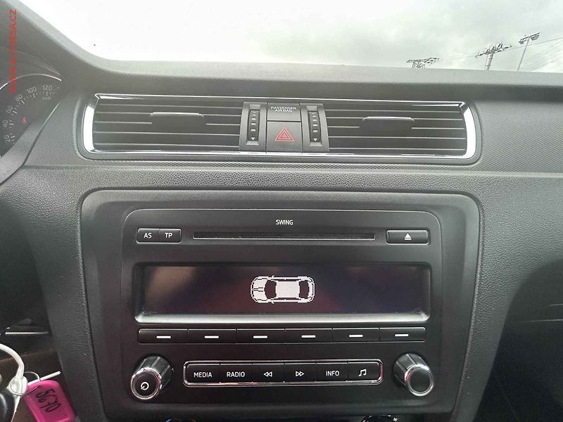 Škoda Rapid (2013) 1.2 TSI, ČR - fotka 16 z 17