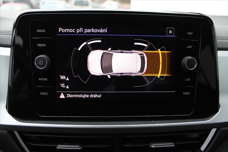 Volkswagen T-Roc 1.0 TSI LED ZÁRUKA DPH ČR - fotka 16 z 24