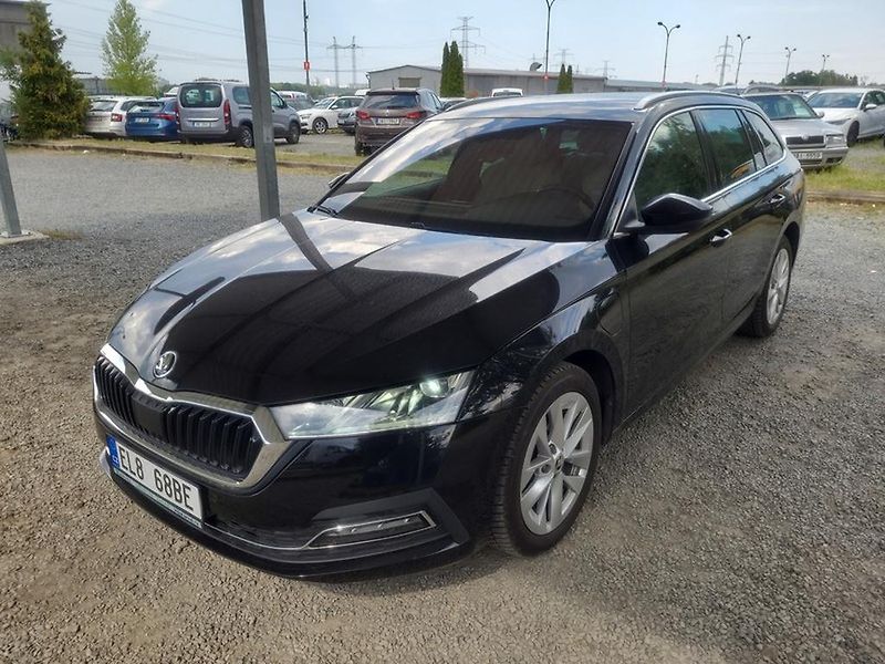 Škoda Octavia (2023) STYLE PLUS iV PLUG-IN-HYBRID - fotka 1 z 18
