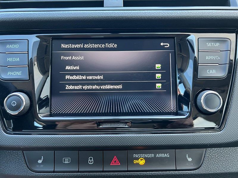 Škoda Fabia (2020) Com.1.0TSi ČR+1.maj.! Výhřevy! - fotka 25 z 28