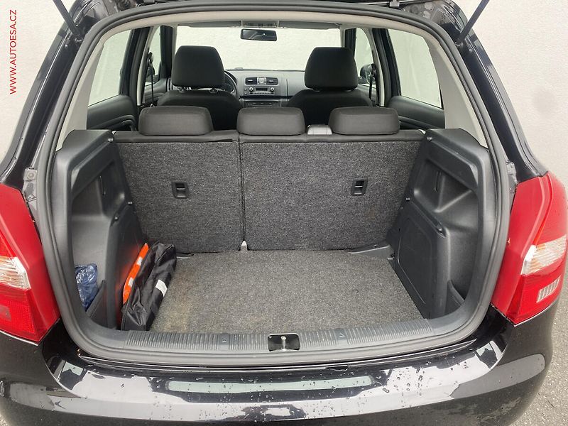 Škoda Fabia (2012) 1.2 TSi, Ambition, šíbr, - fotka 7 z 17