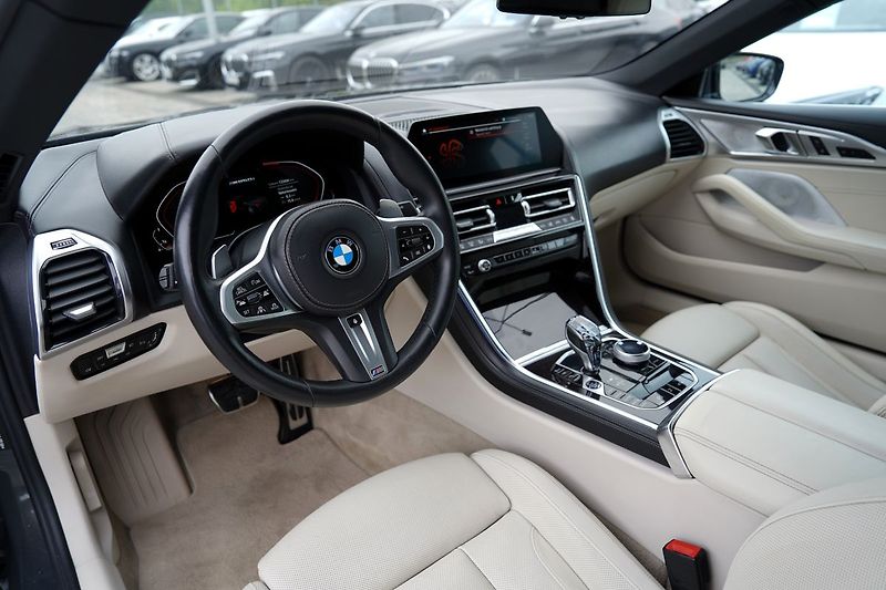 BMW Řada 8 M850i xDrive /Laser/530 PS - fotka 36 z 50