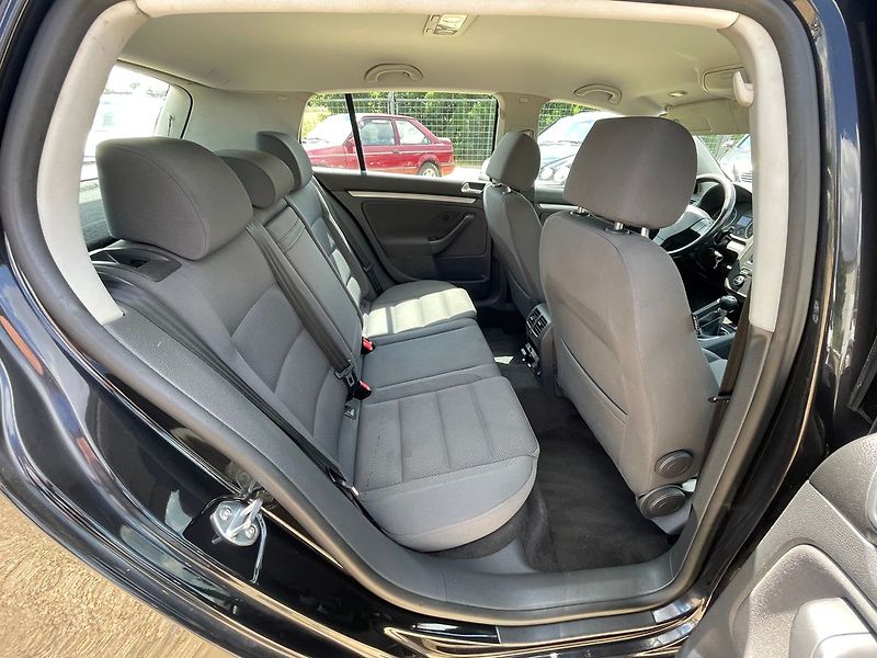 Volkswagen Golf 2.0TDI 103kW*ZADÁNO* - fotka 24 z 25