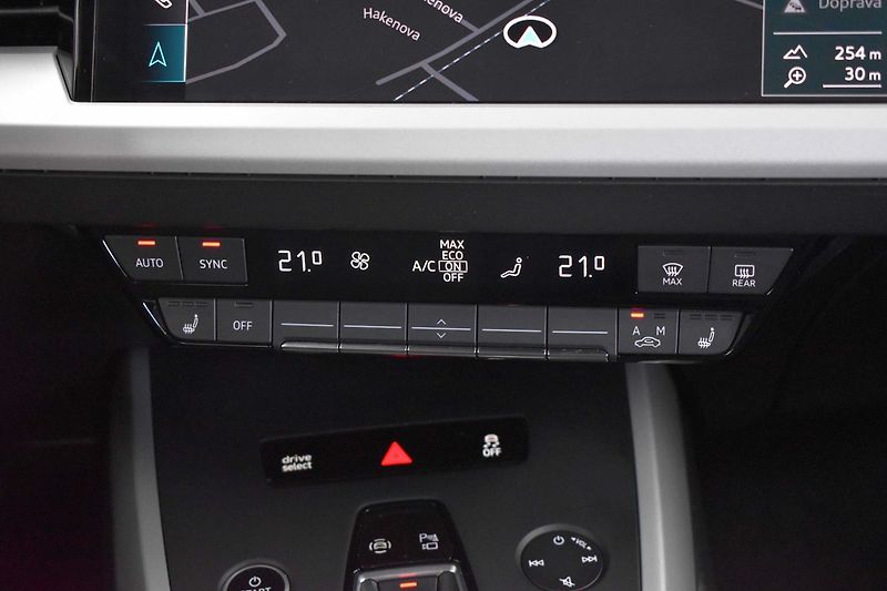 Audi Q4 e-tron 45*82kWH*REZERVACE* - fotka 25 z 46