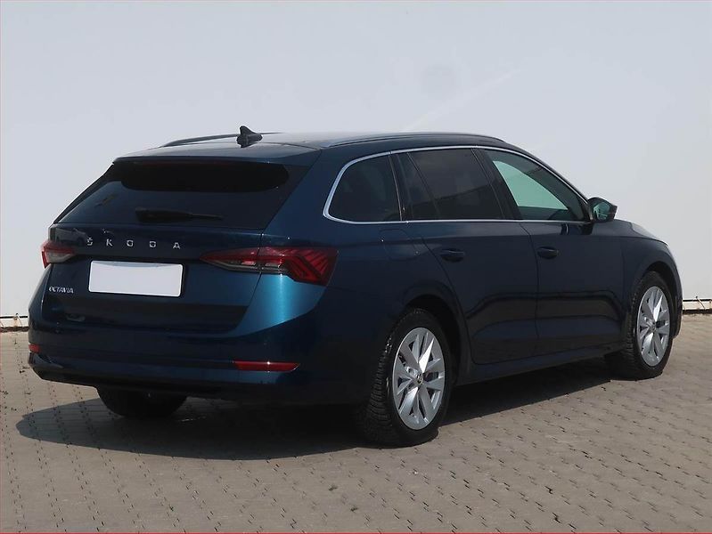 Škoda Octavia (2022) Style 2.0 TDI, Navi, Tempomat - fotka 5 z 18
