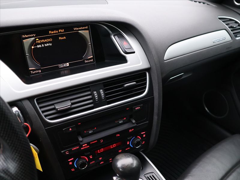 Audi A4 Allroad 3,0 TDI 176kW Aut quattro Kůže - fotka 23 z 36