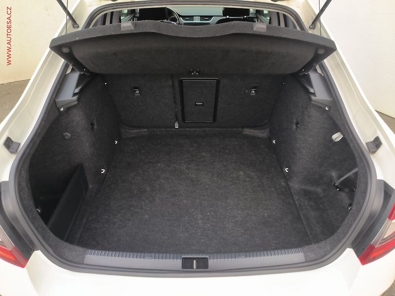 Škoda Octavia (2019) 1.6 TDi, ČR - fotka 7 z 20