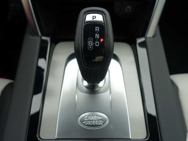 Land Rover Discovery Sport 2,0 R-Dynamic SE D200 - fotka 29 z 36