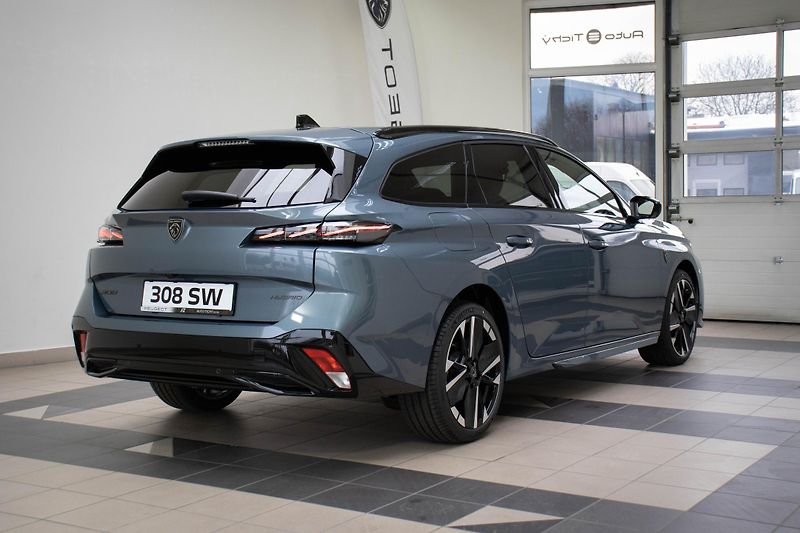 Peugeot 308 SW GT Hybrid 145 e-DCS6 - fotka 4 z 17