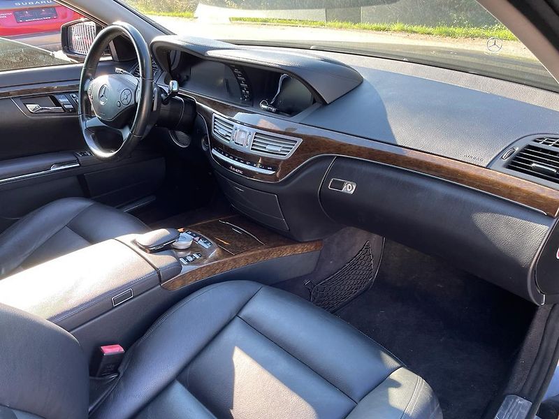 Mercedes-Benz Třídy S (2009) 350 CDI Long 4 matic! - fotka 36 z 64